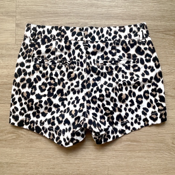 New Old Navy Womens Leopard Cheetah Everyday Short Mid Rise With Pockets Size 0 - Picture 4 of 8